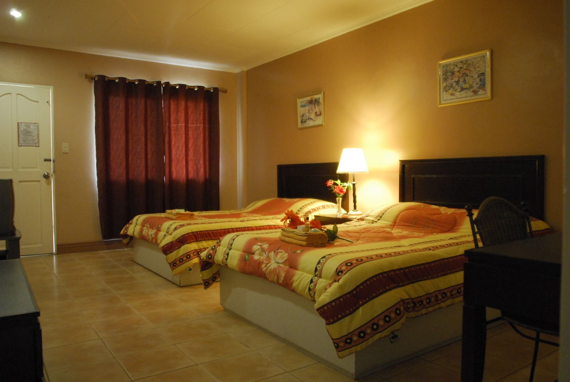 Playa Papagayo Beach Inn Olongapo Eksteriør bilde