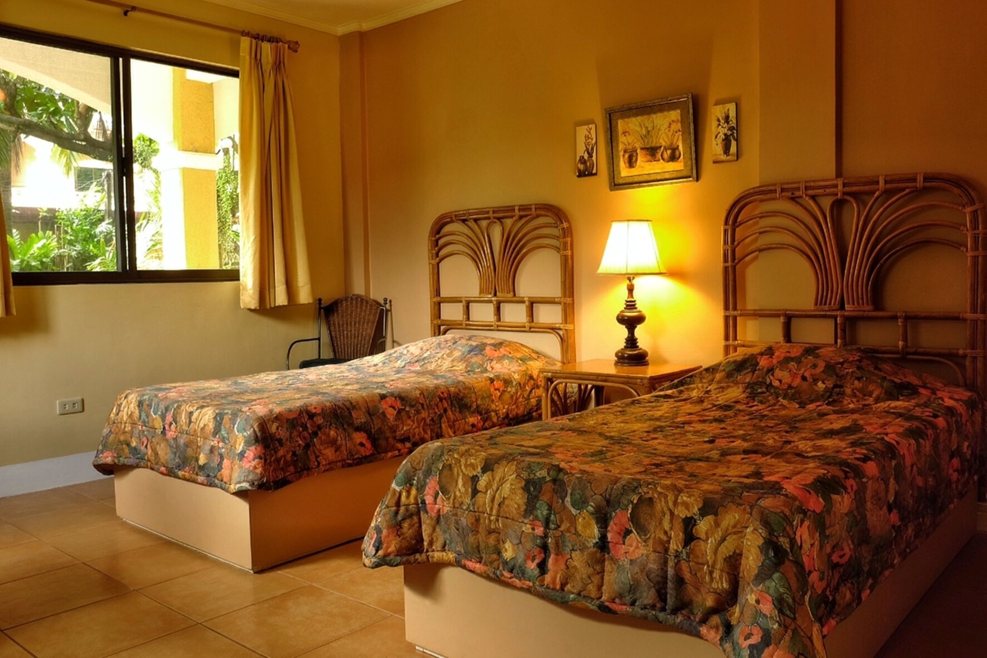 Playa Papagayo Beach Inn Olongapo Eksteriør bilde