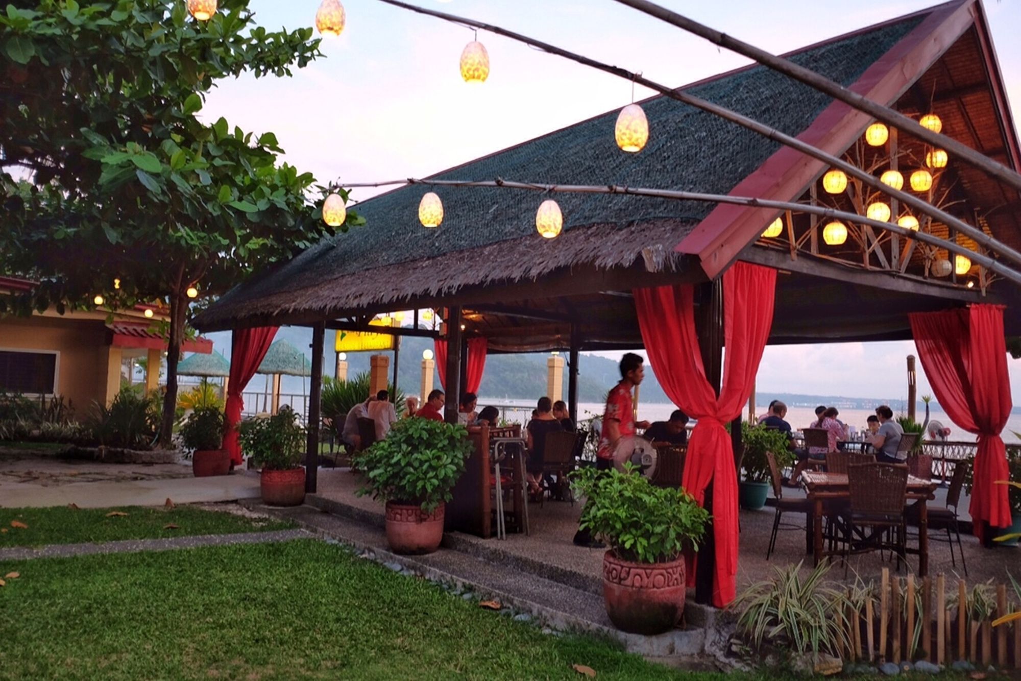 Playa Papagayo Beach Inn Olongapo Eksteriør bilde