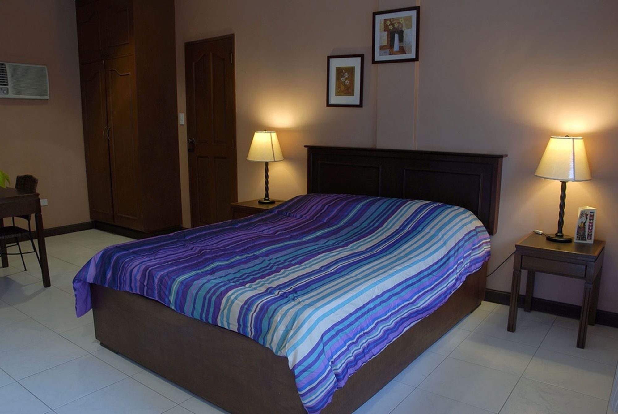 Playa Papagayo Beach Inn Olongapo Eksteriør bilde