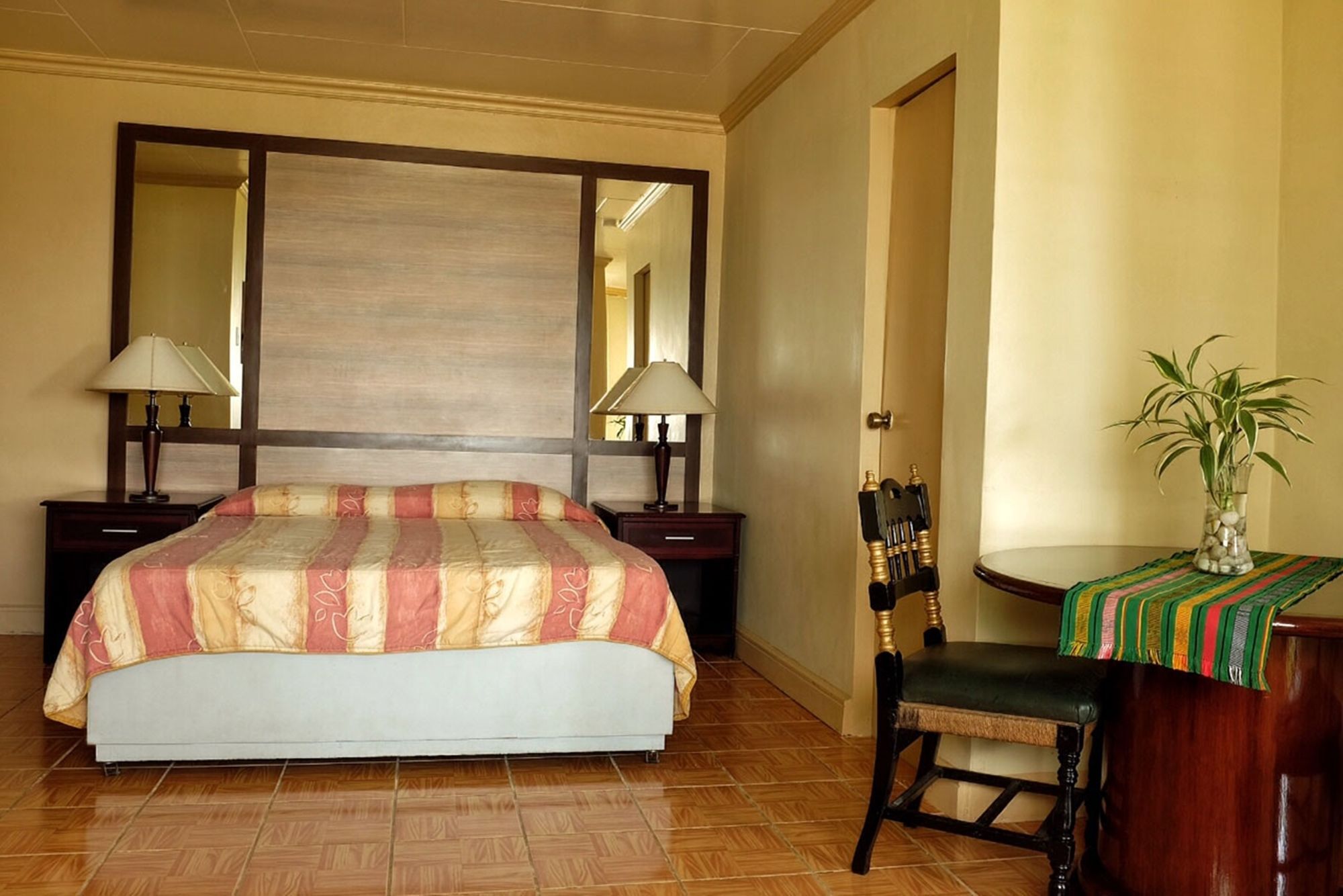 Playa Papagayo Beach Inn Olongapo Eksteriør bilde