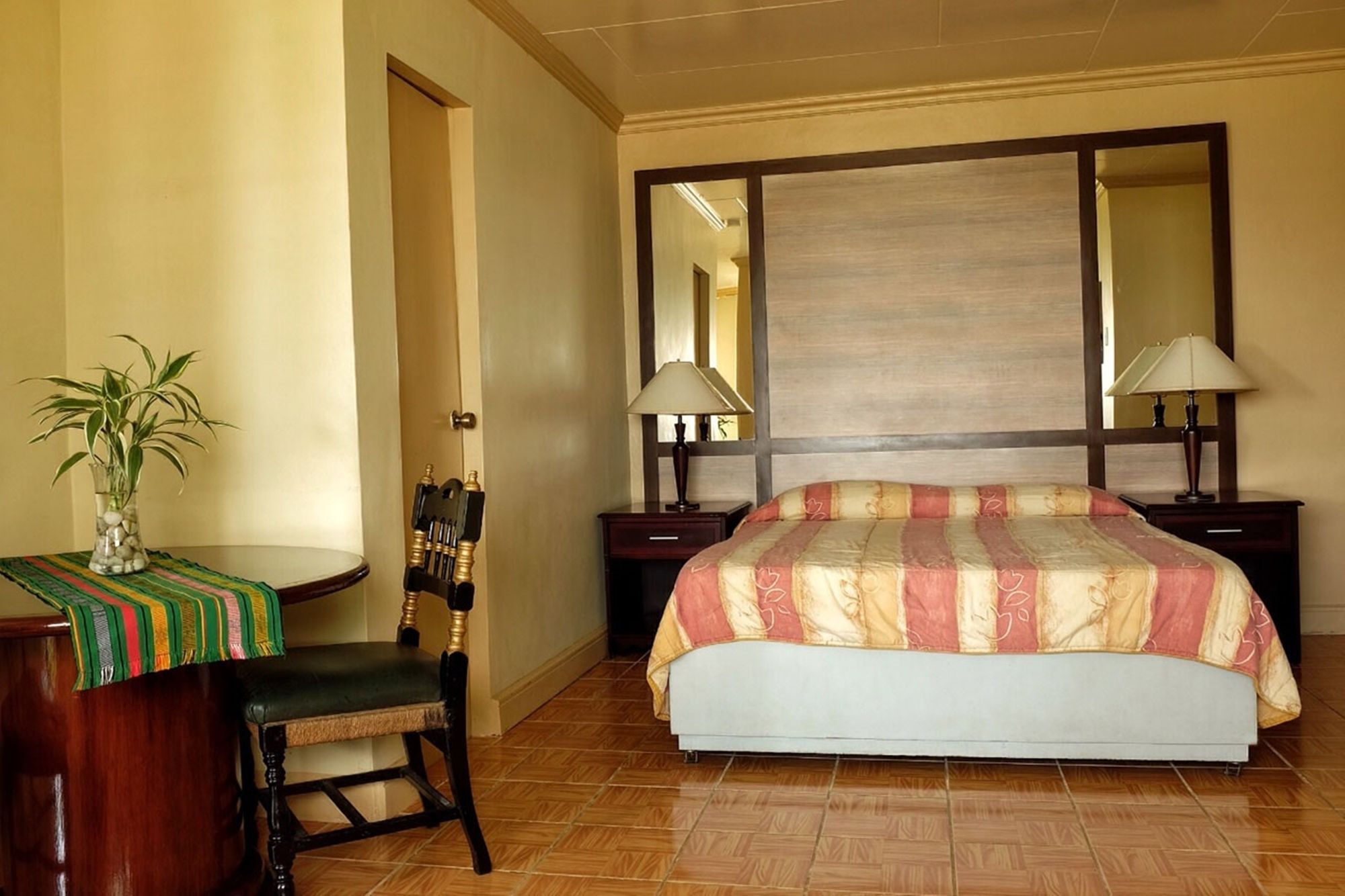 Playa Papagayo Beach Inn Olongapo Eksteriør bilde