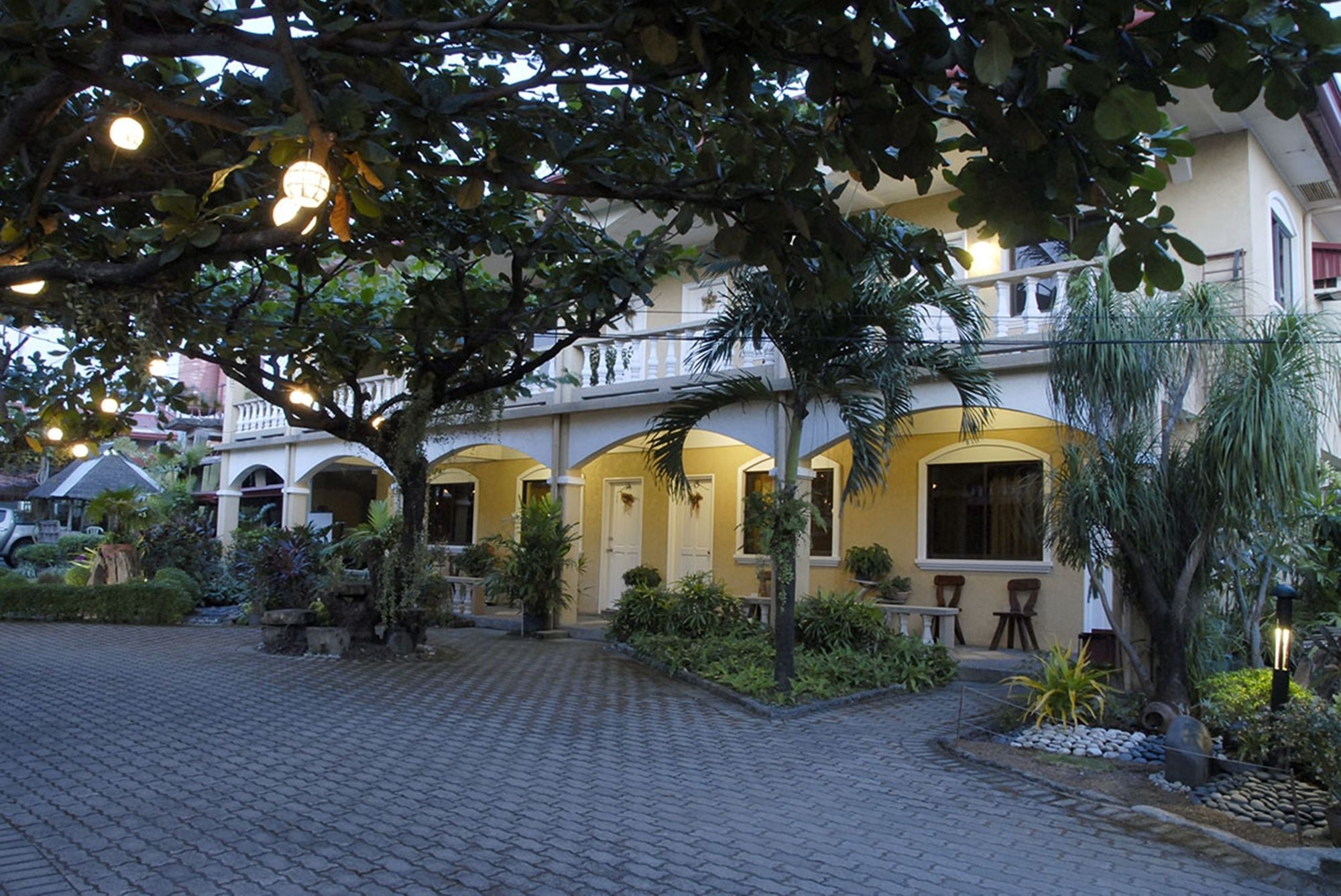 Playa Papagayo Beach Inn Olongapo Eksteriør bilde