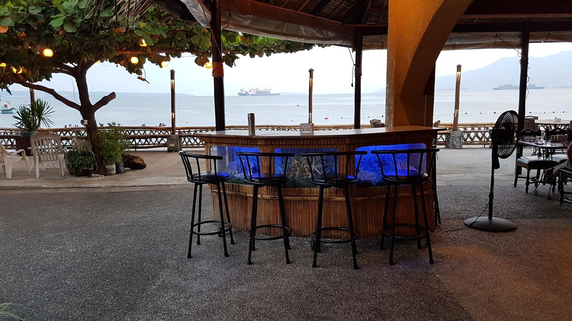 Playa Papagayo Beach Inn Olongapo Eksteriør bilde